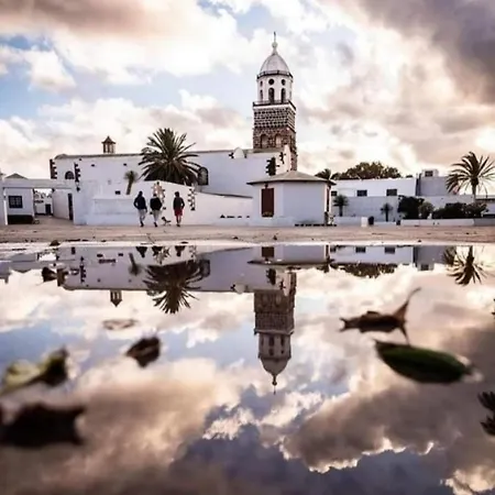 Guest house From 2 Teguise (Lanzarote)